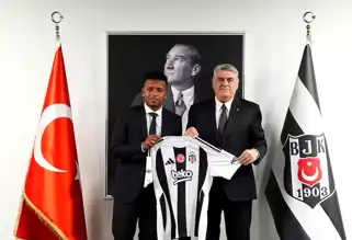 Beşiktaş, Keny Arroyo'yu Transfer Etti!