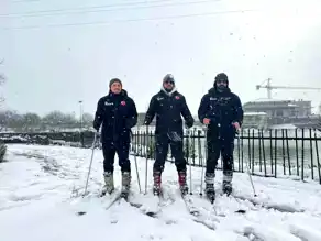 Esenler'de Kayak Keyfi: Spor Her Yerde!