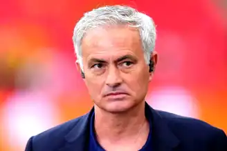 Mourinho'nun Uyku Fotoğrafı Fenerbahçe'yi Çileden Çıkardı!