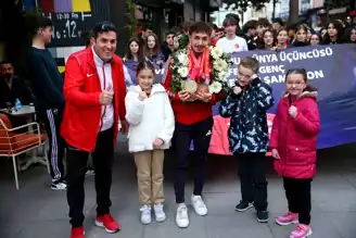 Halterci Genç, Ordu'da Kahraman Karşılaması Aldı