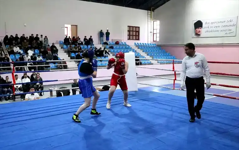 Erzurum'da Ayhan Tunçkılıç Anısına Boks Turnuvası