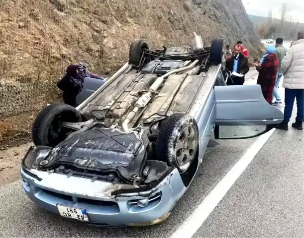 Konya'da Hakemler Taşıyan Araç Devrildi, Maç Ertelendi