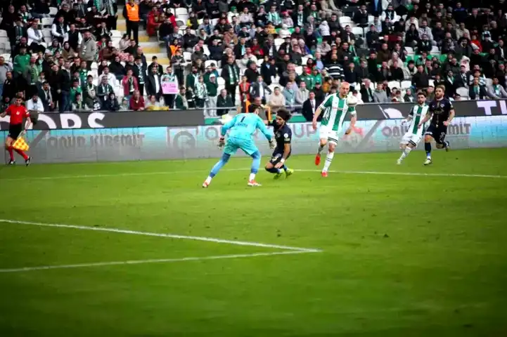 Konyaspor-Kasımpaşa Maçı 3-3 Beraberlikle Sonuçlandı!