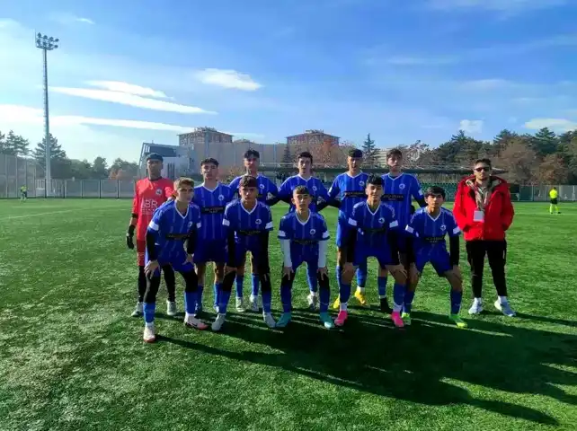 Tomarza Belediyespor, Yolspor'u 3-1 Yendi!